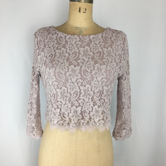 Babaton Stuart Lace Cropped Blouse